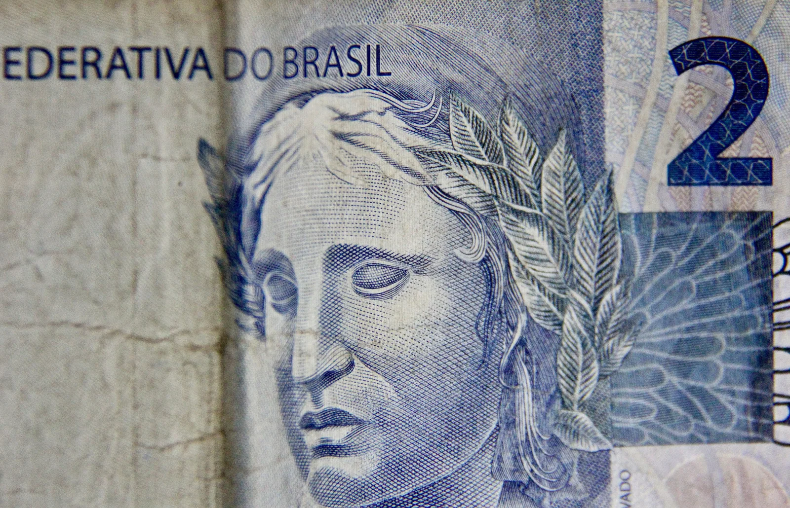 Detalhe de uma cédula brasileira de dois reais